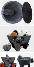 Load image into Gallery viewer, PIG painted Molcajete With Lid Mortar &amp; Pestle Salsas &amp; Spices Mexico New