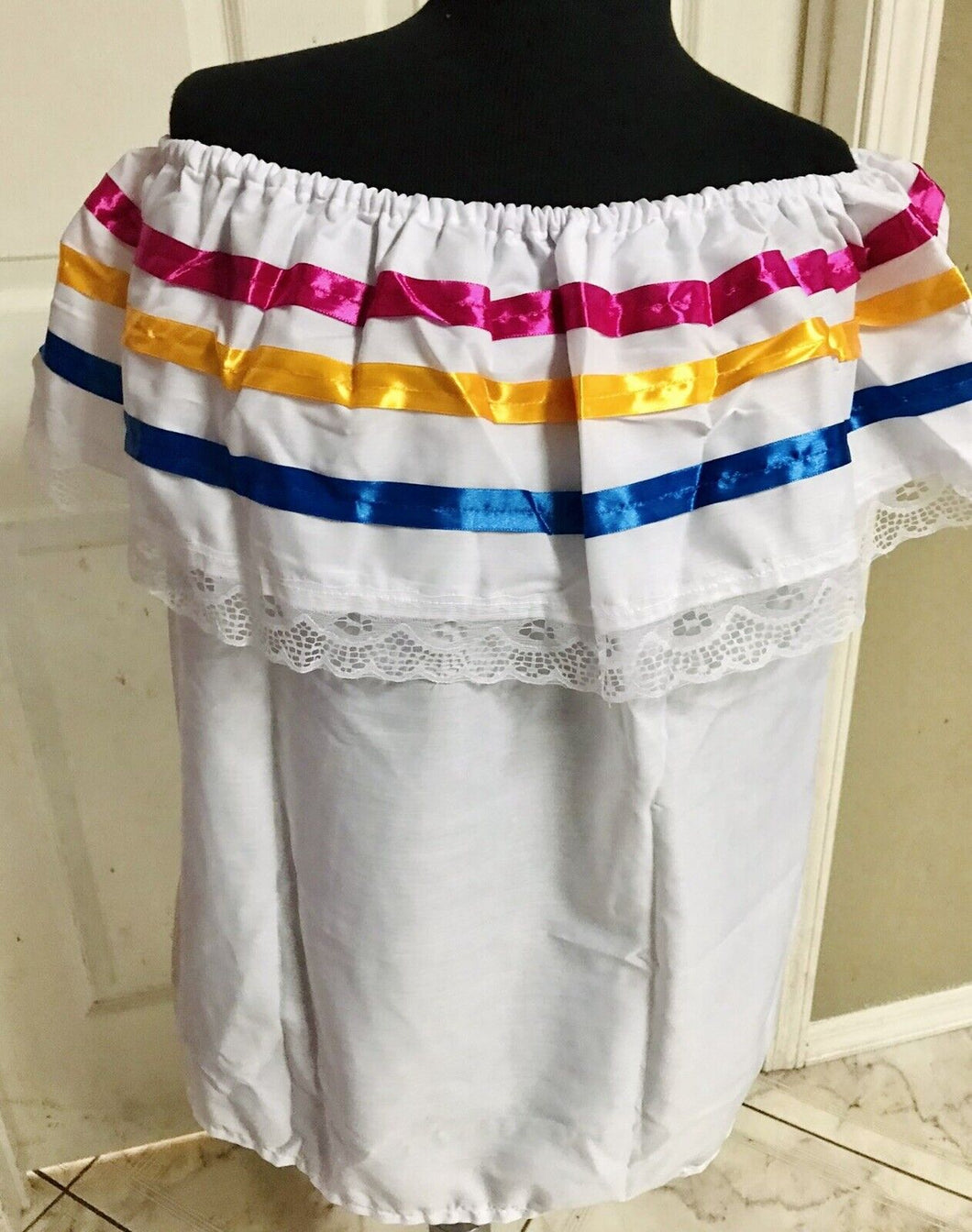 White Women Size XL Off-Shoulder Ruffle Lace Ribbon Folkloric Fiesta Dance