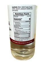 Load image into Gallery viewer, La Vencedora Mexican Vanilla Flavoring New Presentation 1 Dark &amp; 1 Clear 32oz.