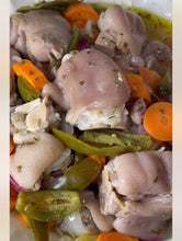 Load image into Gallery viewer, patitas en vinagre seasoned pickled pig pork feet in brine ready to eat 6lb
