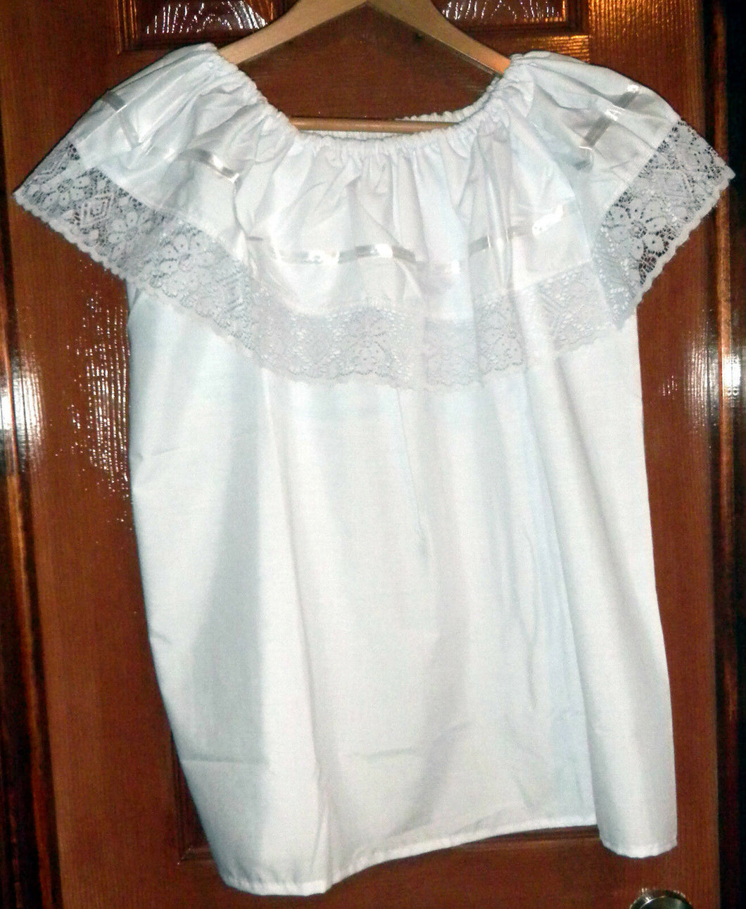 Womens White Off-Shoulder Ruffle Top Lace Ribbon Mexico Folklorico Fiesta Dance