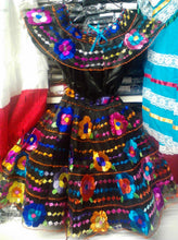 Load image into Gallery viewer, Chiapas Girls Folklorico Traditional Dance Fiesta Set Embroidery Black Or White